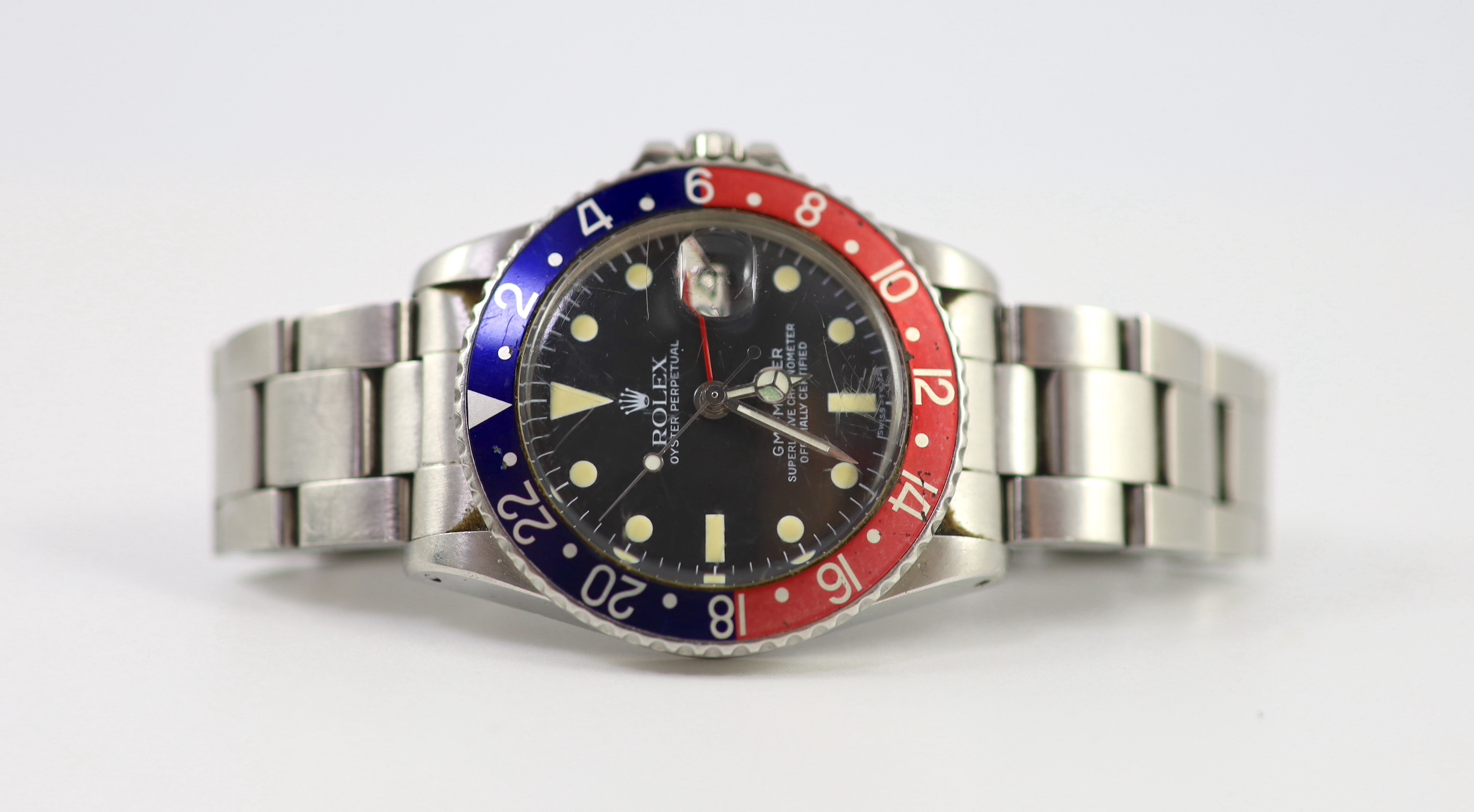 A gentleman's 1978 stainless steel Rolex Oyster Perpetual GMT-Master 'Pepsi bezel' wrist watch